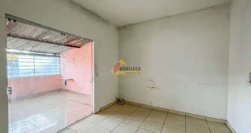Casa à venda, 2 quartos, 1 vaga, Jardim das Acácias - Divinópolis/MG