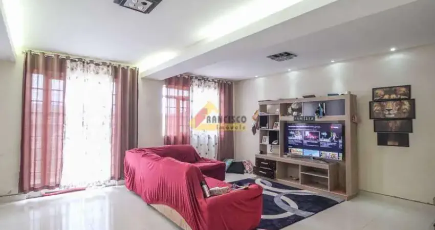 Casa à venda, 3 quartos, 1 suíte, 5 vagas, São Roque - Divinópolis/MG