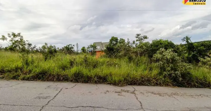 Terreno à venda no Residencial Lagoa Park, Divinópolis 