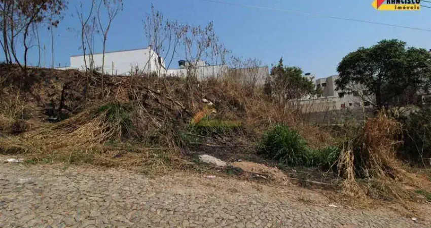 Terreno à venda no Manoel Valinhas, Divinópolis 