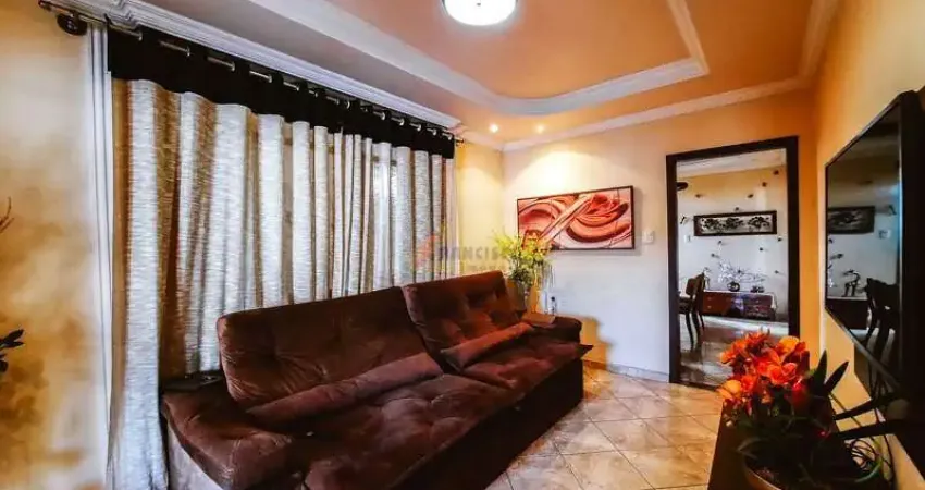 Casa à venda, 3 quartos, 1 suíte, 3 vagas, Niterói - Divinópolis/MG