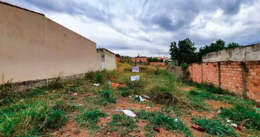 Terreno à venda no Oliveiras, Divinópolis 