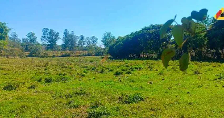 Sítio à venda, 6 quartos, Área Rural de Divinópolis - Divinópolis/MG