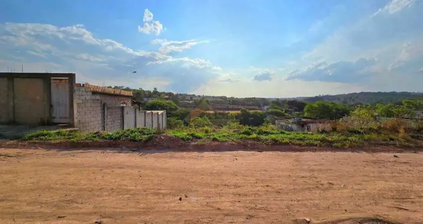 Terreno à venda no Santo André, Divinópolis 