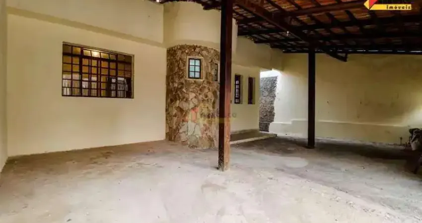Casa à venda, 3 quartos, 1 suíte, 1 vaga, Bom Pastor - Divinópolis/MG