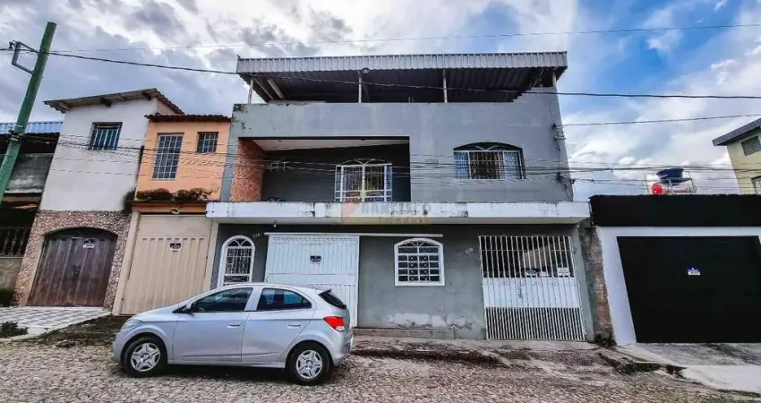 Casa à venda, 6 quartos, 1 suíte, 3 vagas, São José - Divinópolis/MG