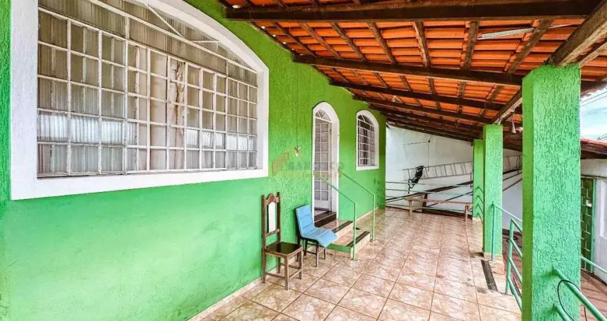 Casa à venda, 3 quartos, 1 suíte, 1 vaga, Santos Dumont - Divinópolis/MG