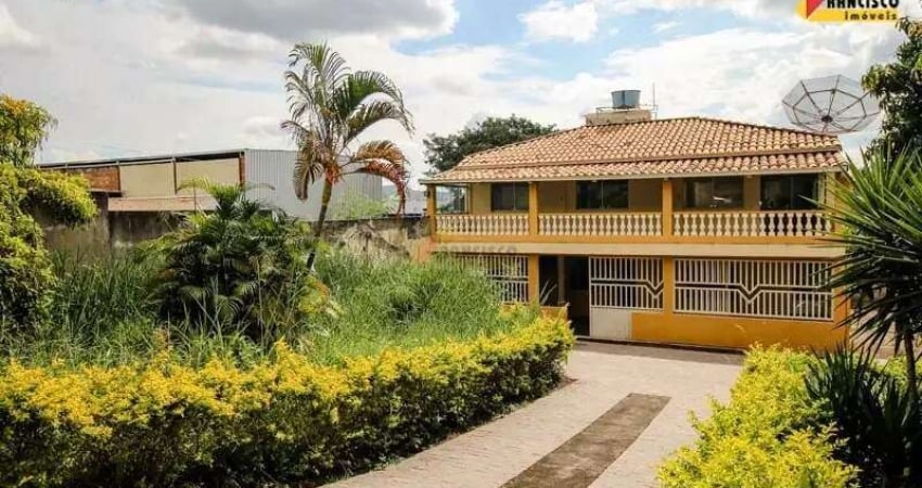 Casa à venda, 4 quartos, 1 suíte, 4 vagas, LP Pereira - Divinópolis/MG