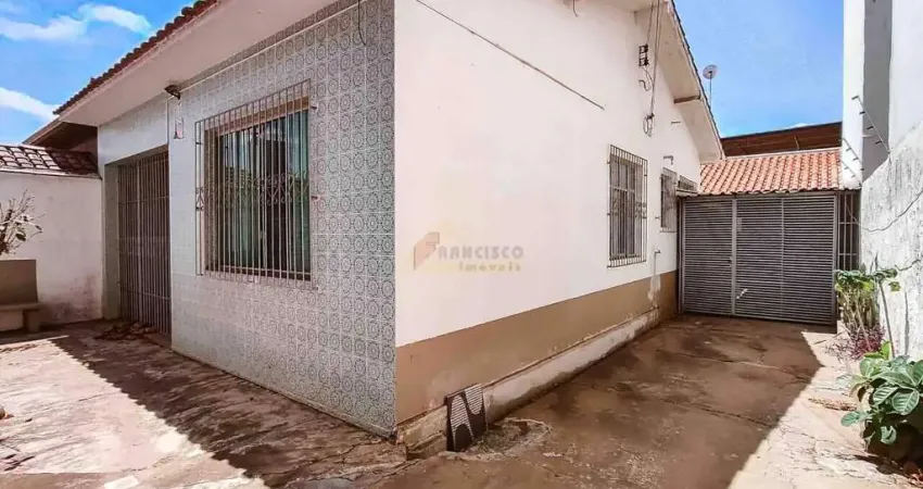 Casa à venda, 3 quartos, 2 vagas, Sidil - Divinópolis/MG
