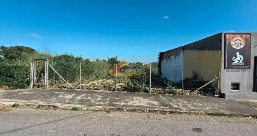 Terreno à venda no Santa Lúcia, Divinópolis 