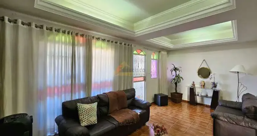 Casa à venda, 3 quartos, 1 suíte, 3 vagas, nossa senhora das graças - divinópolis/mg