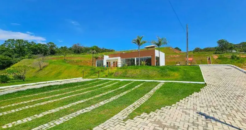 Terreno em condomínio fechado à venda no Centro, Carmo do Cajuru 