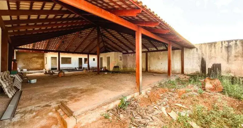 Barracão / Galpão / Depósito para alugar no São Judas Tadeu, Divinópolis 