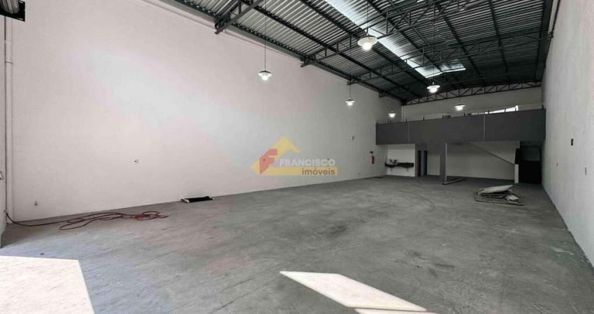 Barracão / Galpão / Depósito para alugar no São José, Divinópolis 