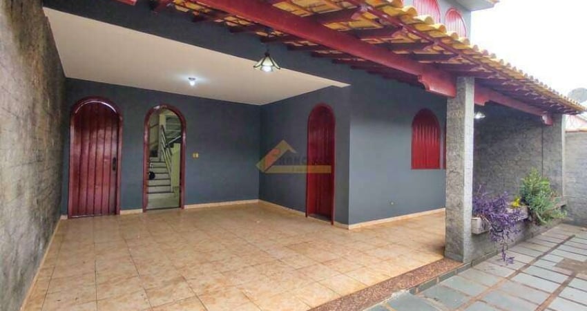 Casa para aluguel, 5 quartos, 1 suíte, 2 vagas, Porto Velho - Divinópolis/MG