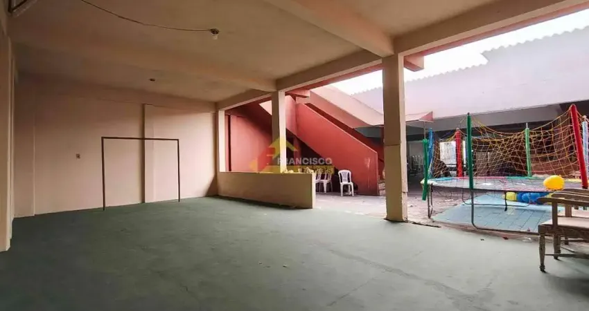 Salão para aluguel, 12 quartos, Porto Velho - Divinópolis/MG