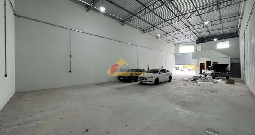 Barracão / Galpão / Depósito para alugar no Planalto, Divinópolis 