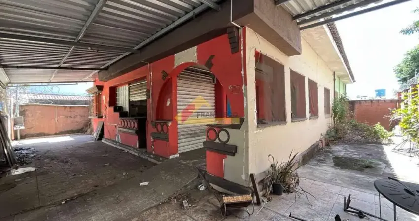 Casa comercial para alugar no Centro, Divinópolis 