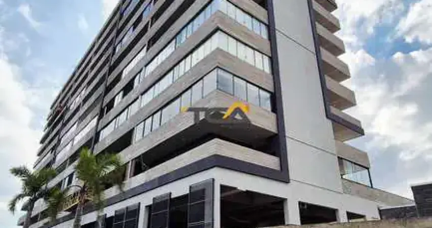 Apartamento 02 Dormitórios mobiliado com sacada e vista para o Rio