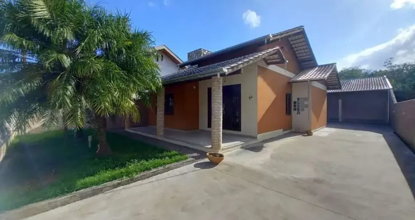 Casa para Venda em Brusque, Dom Joaquim, 3 dormitórios, 1 suíte, 2 banheiros, 2 vagas