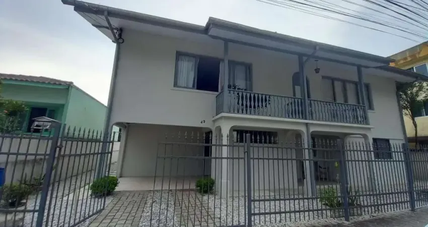 Casa à venda no São Luiz, Brusque 