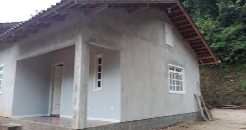 Casa para Venda em Botuverá, Lageado Baixo, 2 dormitórios, 1 banheiro, 2 vagas