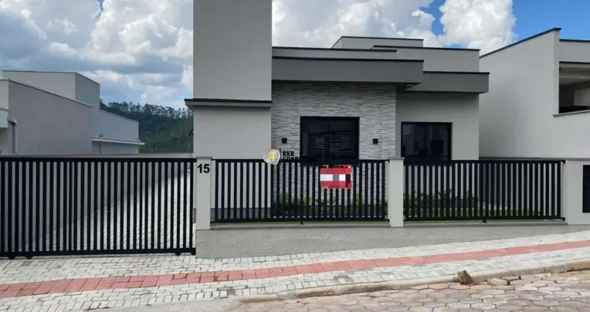 Casa para Venda em Brusque, Primeiro de Maio, 3 dormitórios, 1 suíte, 2 banheiros, 1 vaga