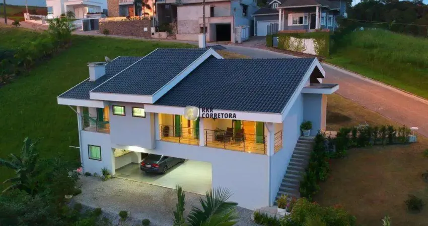 Casa para Locação em Guabiruba, Imigrantes, 4 dormitórios, 2 suítes, 3 banheiros, 3 vagas