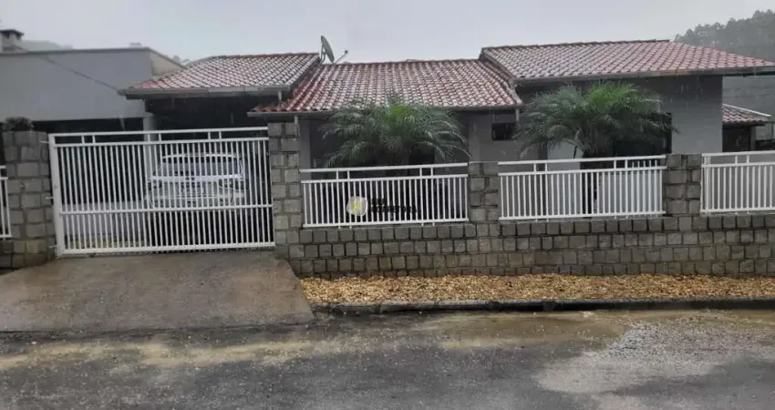 Casa para Venda em Brusque, Tomaz Coelho, 3 dormitórios, 2 banheiros, 2 vagas