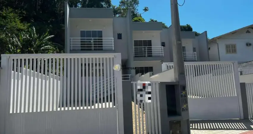 Casa para Venda em Brusque, Nova Brasilia, 2 suítes, 2 banheiros, 2 vagas