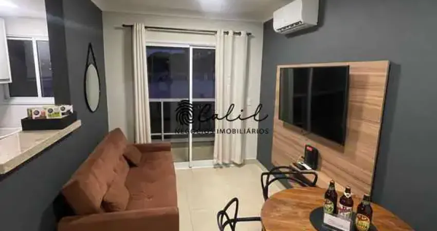 Apartamento mobiliado, com ar condicionado split em 2 dormitórios e sala