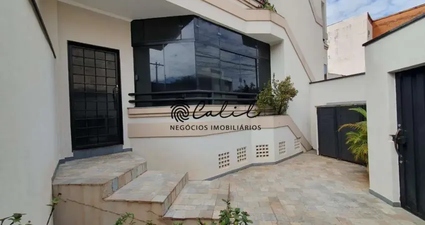 Apartamento à Venda no Parque dos Bandeirantes com 3 Dormitórios (1 Suíte) e Churrasqueira