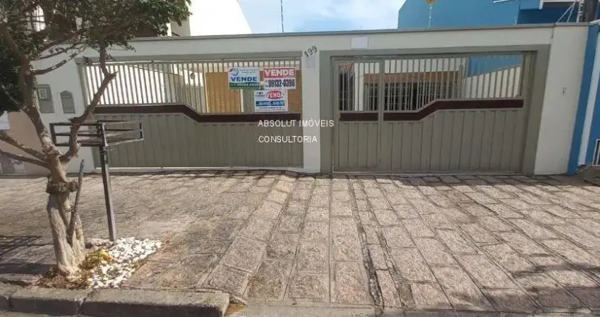 Vende-se está belíssima casa no Vila Todos Os Santos.