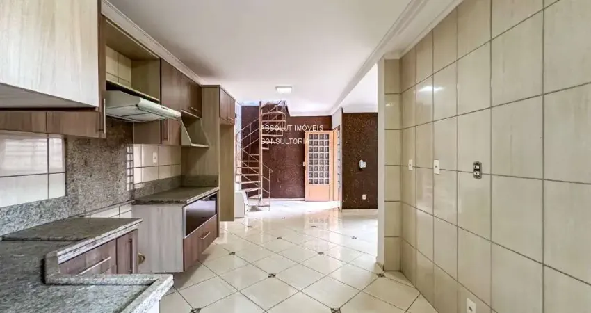 Imperdível: Casa à venda em Indaiatuba-SP, Residencial Monte Verde, 3 quartos, salas, 3 banheiros, 175m² e 4 vagas.
