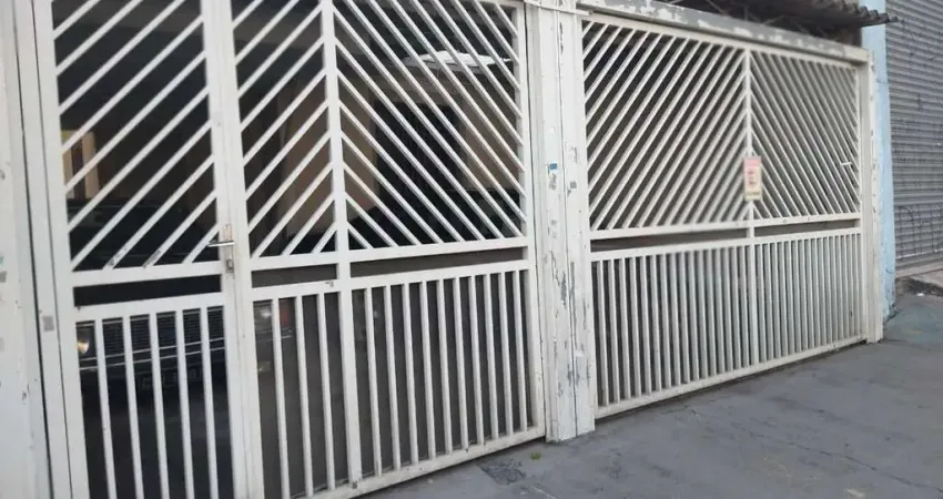 Casa na Vila Prudente Terreno 6 x 40