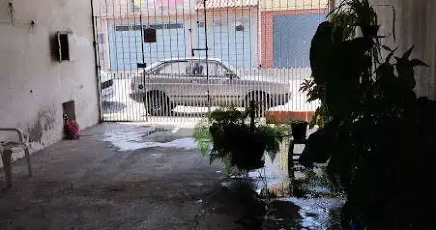 Casa com 2 quartos à venda na Rua Fava de Lobo, Jardim Guairaca, São Paulo