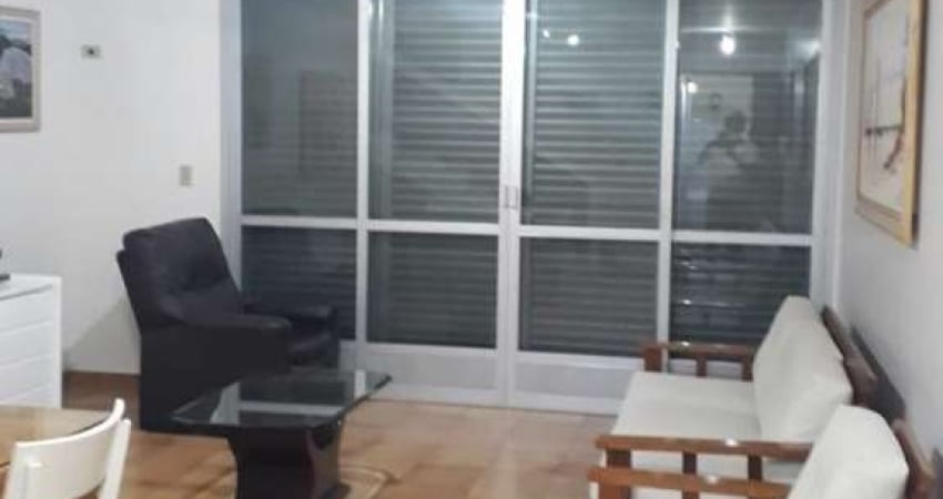 Casa em Condominio no Guaruja, de frente para o mar.