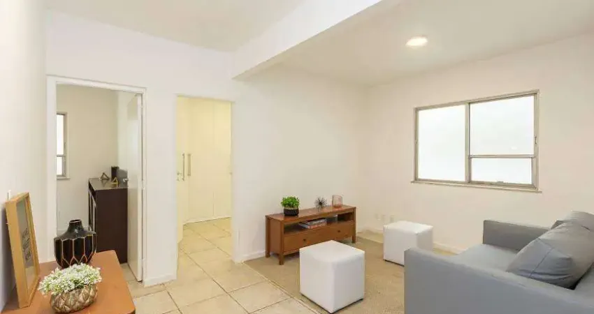 Apartamento para venda possui 79 metros quadrados com 2 quartos em Lagoa - Rio de Janeiro - RJ