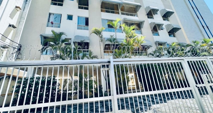 Amplo 3/4 no Costa Azul com 135m², 2 vagas e excelente localização!