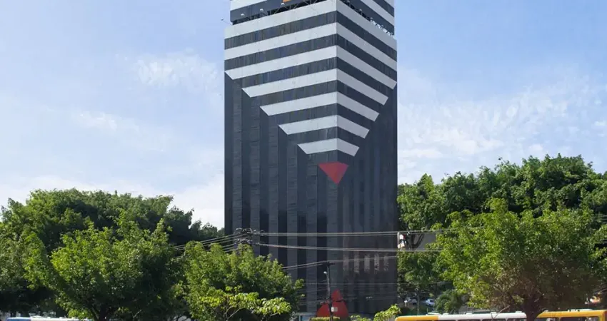 Sala comercial 65m² na av. acm – andar alto, reformada e porteira fechada