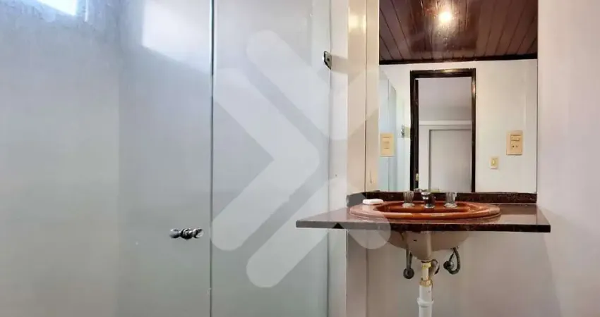 Apartamento à locação em Petrópolis (Natal/RN) | Edifício Pres. Tancredo Neves | 4 quartos - 270m²
