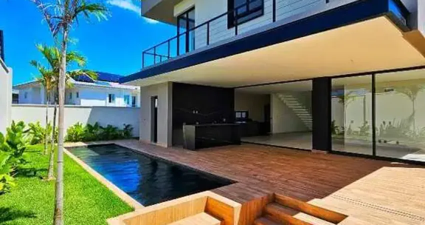Casa à venda em Pium (Parnamirim/RN) | Alphaville Catuana | 4 suítes - 376m²