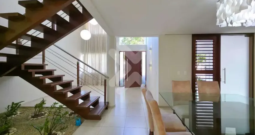 Casa à venda em Emaús (Parnamirim/RN) | Condomínio Padre Monte | 4 Suítes 3 com Closet - 342m²