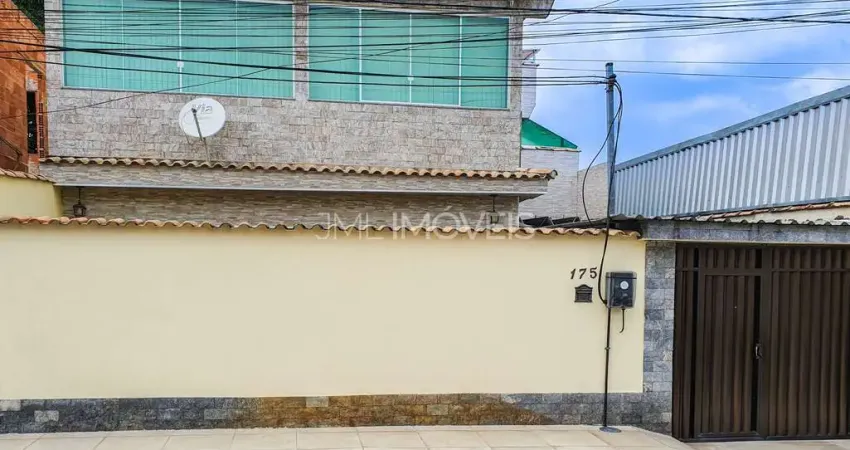 Casa com 4 quartos à venda na Rua João Ercílio Gross, 175, Saracuruna, Duque de Caxias