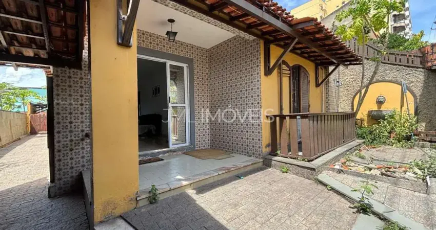Casa com 3 quartos à venda na Rua Tarce Menezes de Freitas Lima, 89, Parque Paulicéia, Duque de Caxias