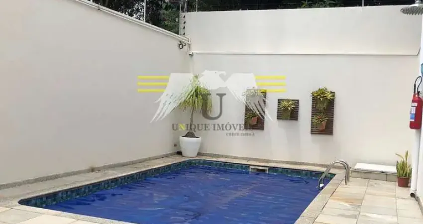 SOBRADO DE 151m² À VENDA  EM CONDOMÍNIO DE EXCELENTE  PADRÃO, EM TRAVESSA DA AV AMADOR BUENO DA VEI