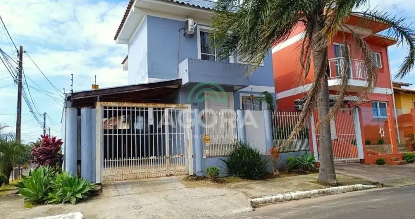Sobrado de 75,27 m² com 2 (dois) dormitórios e 1 (uma ) suíte, localizado no bairro Igara