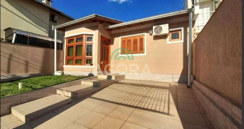 Casa térrea com 2 (dois) dormitórios, localizada no bairro São José, em Canoas.