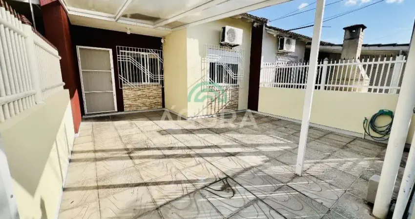 Casa térrea com 2(dois) dormitórios, localizado no bairro Olaria.