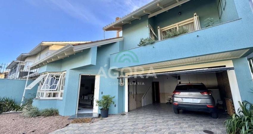 Excelente sobrado com 3 (três) dormitórios, localizado no bairro Jardim do Lago.